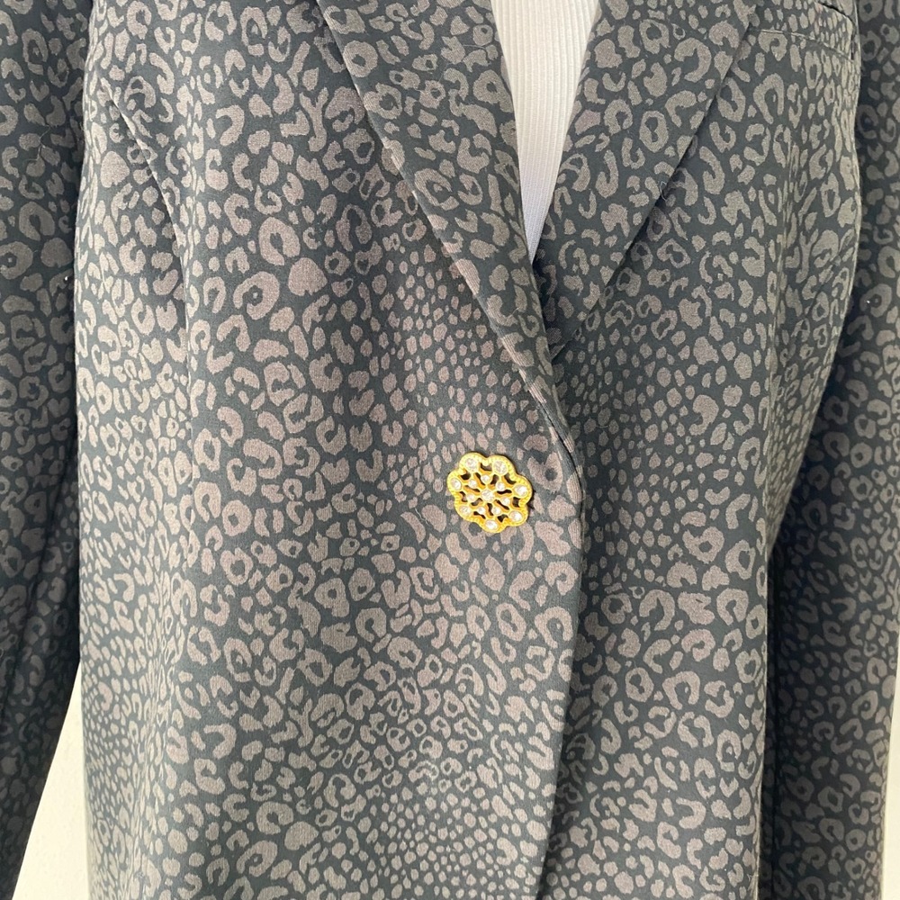 Soft Surroundings Black Leopard Print Blazer Gold Button Large Petite LP - Picture 11 of 12